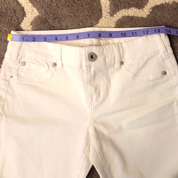 Brody Jeans - White Capri Jeans 💙 SALE! - Picture 7 of 10